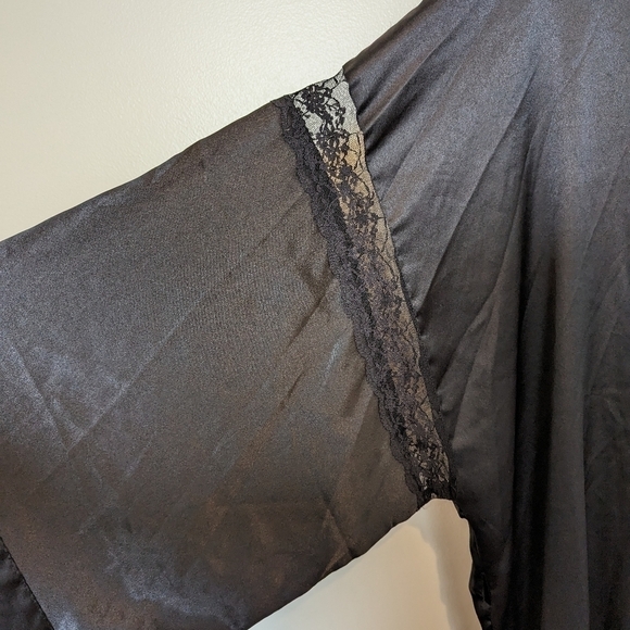 😃 Victoria's Secret short black robe sz L - Picture 3 of 8